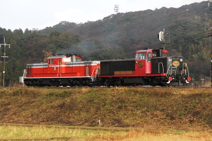 嵯峨野観光鉄道のDE10形が後藤工場へ入場